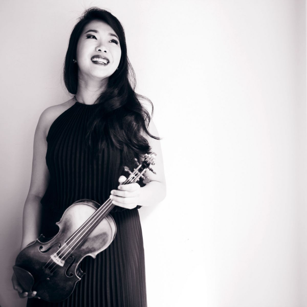 Avery Fisher Career Grant recipient, international performing artist, violinist Kristin Lee. (Photo: Sophie Zhai)