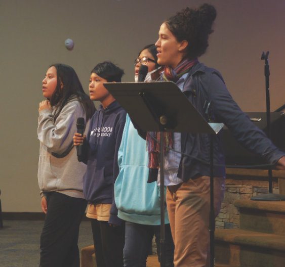 Gracias a la dedicada comunidad con los estudiantes de HIS, nuestros jóvenes han crecido mental y espiritualmente.