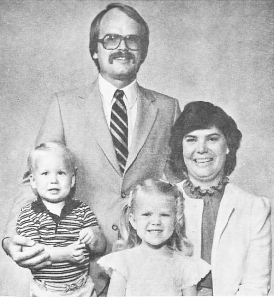 The family photo placed in Fred Kinsey's ordination program, dated June 25, 1982. 