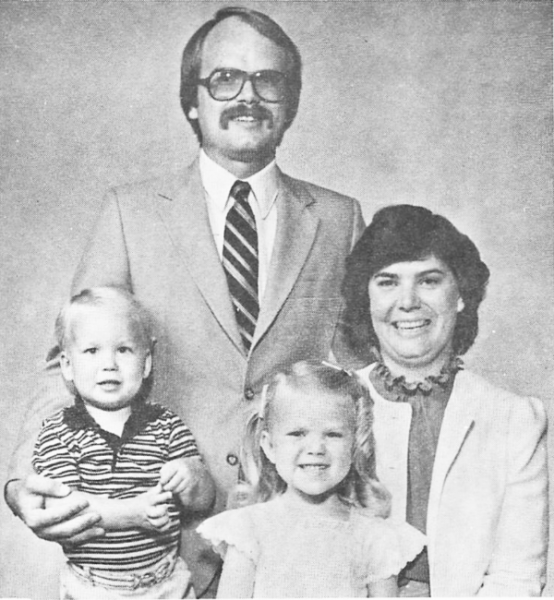 The family photo placed in Fred Kinsey's ordination program, dated June 25, 1982.