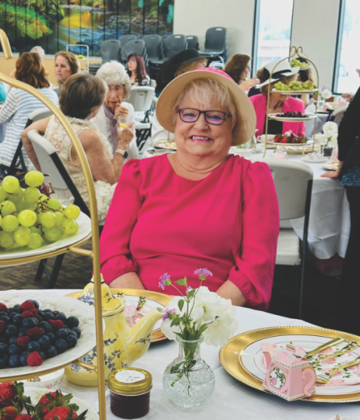 Elieze Strydom enjoys the fruit at her table.