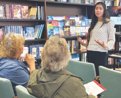 Dina Mojica conducts a Bible study workshop in the Arizona Conference ABC store.