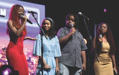 The Onyx family hosts a general session.