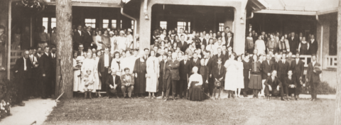 Asistentes a la Self Supporting Convention, 1928. Josephine Gotzian sentada al frente.
