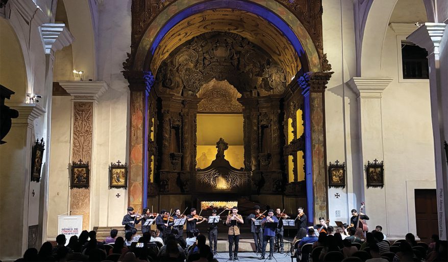 <p>La Sierra’s Chamber Winds perform in March with other musicians at a church in Belém, Brazil.</p><p>Vientos de cámara de La Sierra se presentan en marzo con otros músicos en una iglesia en Belém, Brasil.</p>