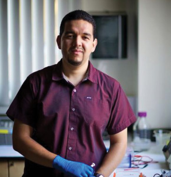 Arturo Diaz, associate biology professor