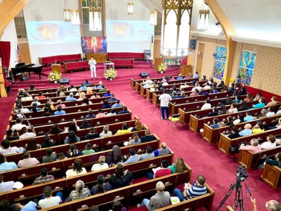 Evangelism Flourishes at San Fernando Spanish Church